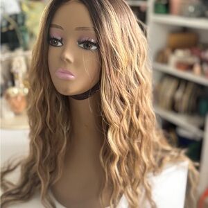 Wavy Brown Blonde Wig